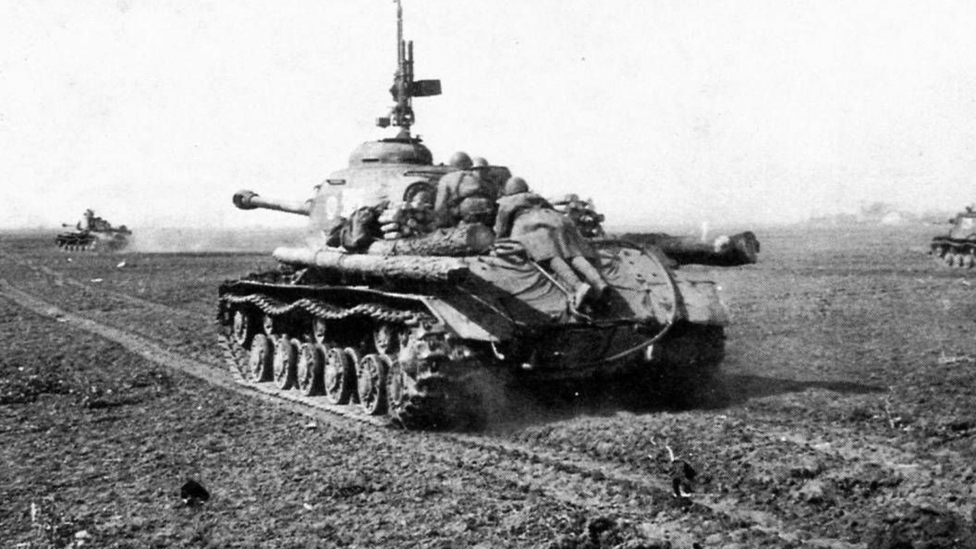 IS-2 در زمان فرود 