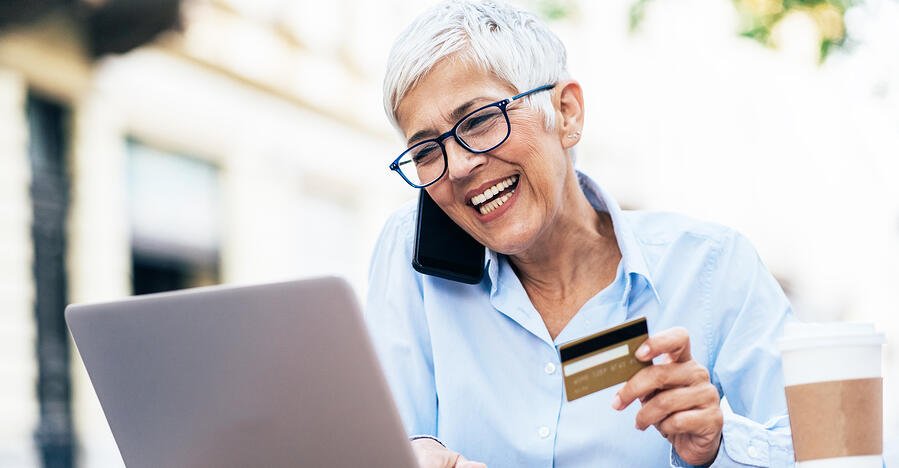 متداول ترین کلاهبرداری های فناوری با هدف گرفتن سالمندان